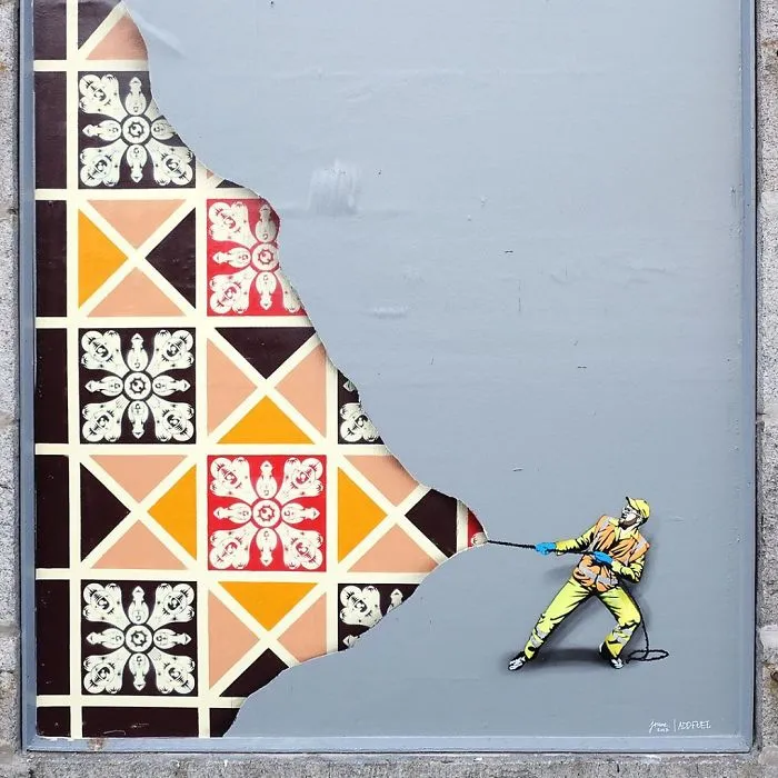 Secret Life Of Tiny Workers Revealed By This Belgium Street Artist