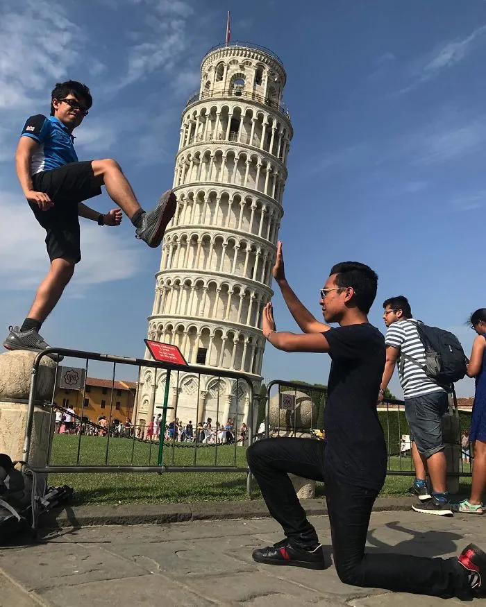 Quien dijera que es aburrido posar con la torre inclinada de Pisa no ha visto estas divertidas fotos