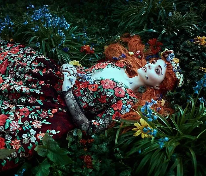 This Photographer Photographs Women Like No One Else, And The Result Is Straight From A Fairy Tale 