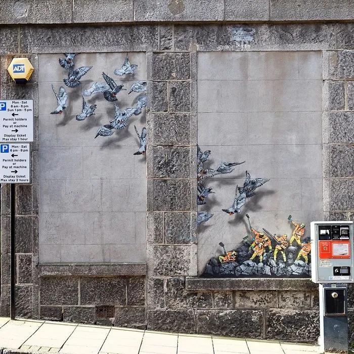 Secret Life Of Tiny Workers Revealed By This Belgium Street Artist