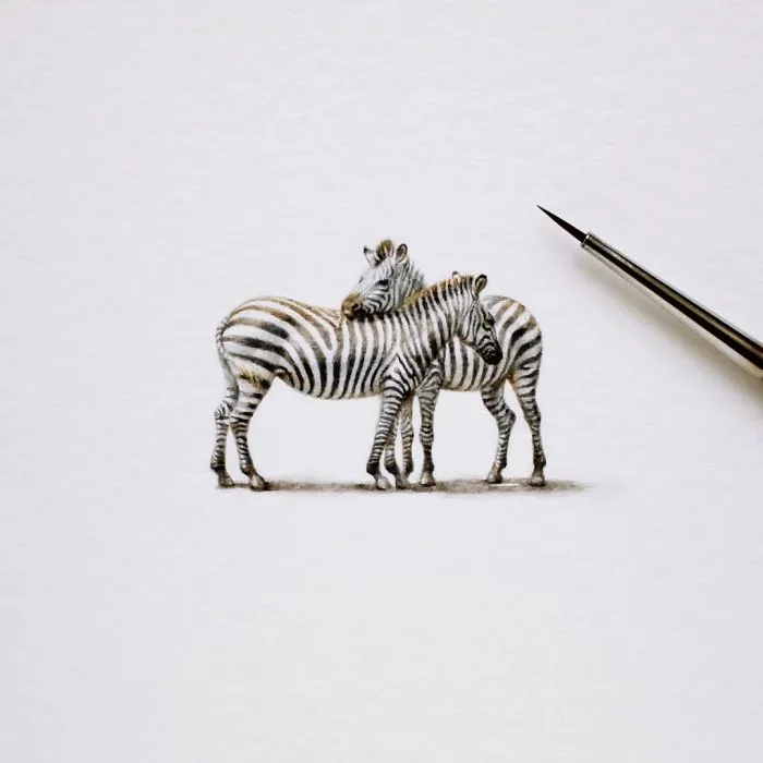 Empecé a hacer pinturas en miniatura porque no tenía tiempo para hacerlas más grandes, y ahora son mi pasión