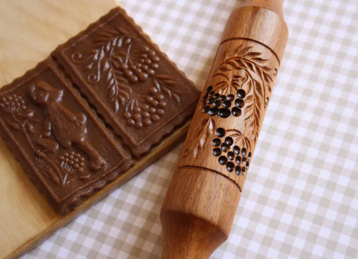 Carved Gingerbread Rolling Pins By Vera Bukreeva That Leave Unforgettable Impression