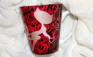I Design Beautiful Cat-Themed Mugs
