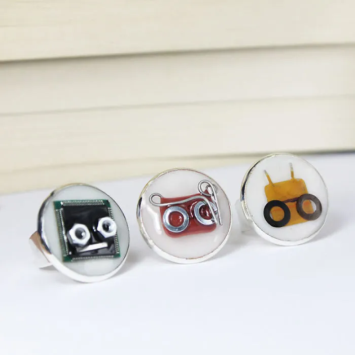 I Turned Electronic Waste Into Tiny And Biggie Robots (Part 3)