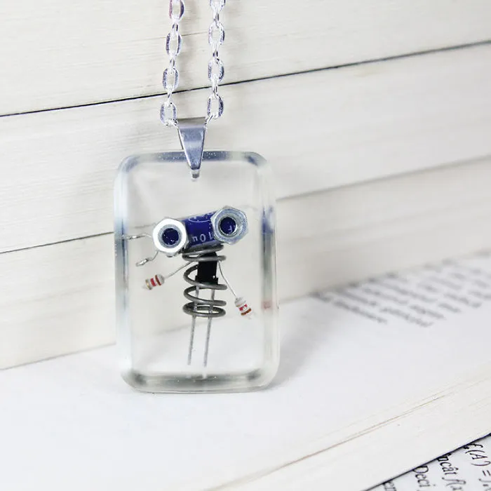 I Turned Electronic Waste Into Tiny And Biggie Robots (Part 3)