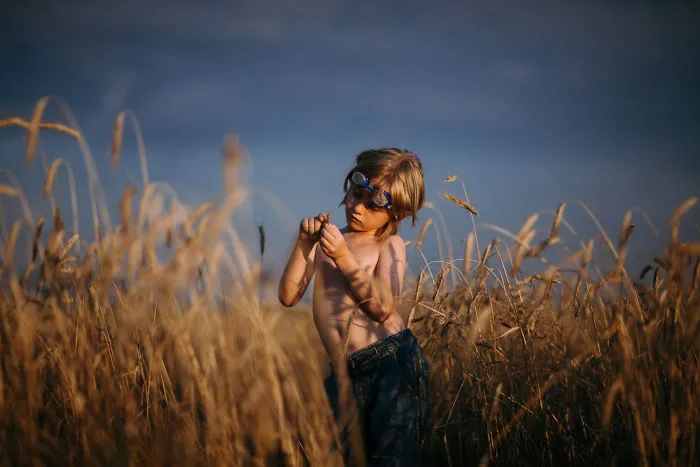 I Capture Colorful Moments Of My Kids Spending Idyllic Summers Without Computers
