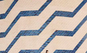 Adorable Duo Travels The World To Play With Architecture, And Their Pics Will Give You An Eyegasm