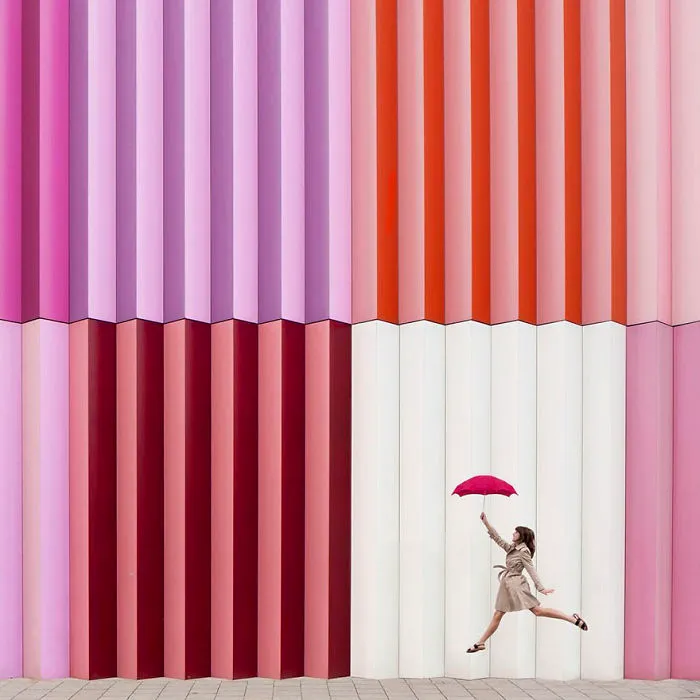 Adorable Duo Travels The World To Play With Architecture, And Their Pics Will Give You An Eyegasm