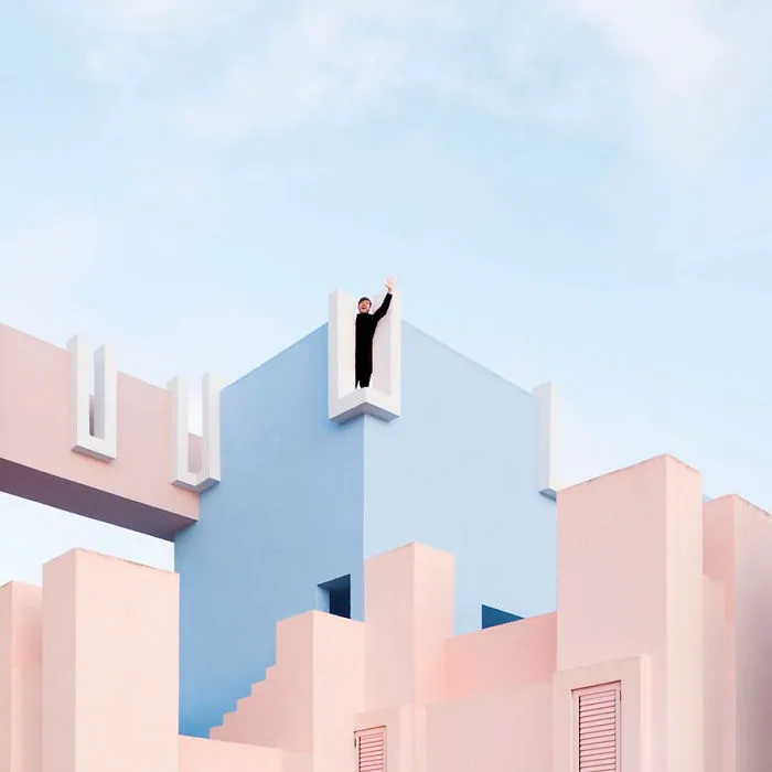 Adorable Duo Travels The World To Play With Architecture, And Their Pics Will Give You An Eyegasm