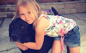 Esta mujer le dijo a su hermana que NO tuviera un perro si tiene un bebé, pero no le hizo caso