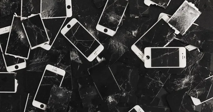 A Girl Who Collected 666 Broken Iphones