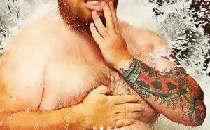 150 Examples of the Funniest Tinder Profiles That Will Make You Look Twice