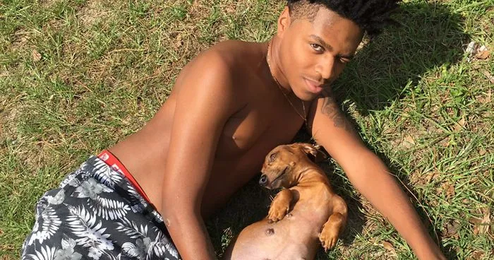 Guy Does Maternity Photoshoot With His Pregnant Dog, Internet Can't Handle It