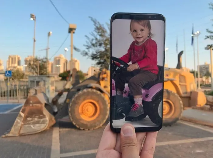 I Bring Everyday Objects To Life With My Smartphone (Part 5)