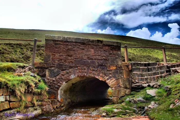 I Love Old Stone And Brick Bridges