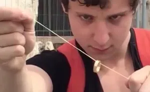 How To Impress Girls With Magic Tricks