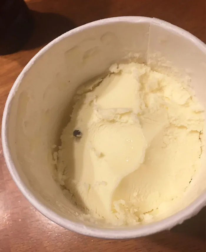 Helado con "tropezones" de chocolate