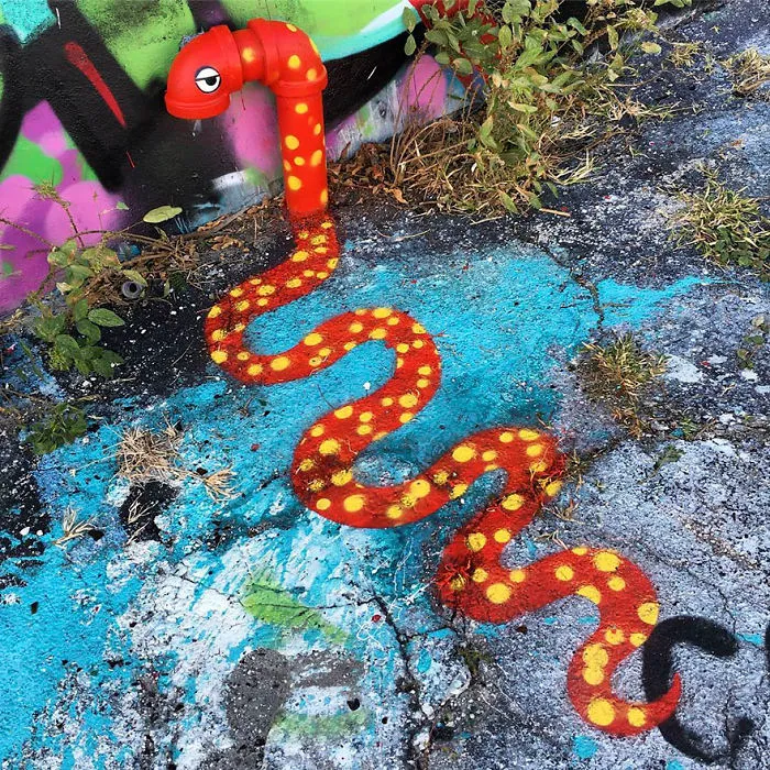 Hay un artista callejero genial suelto por Nueva York, esperamos que no le pillen