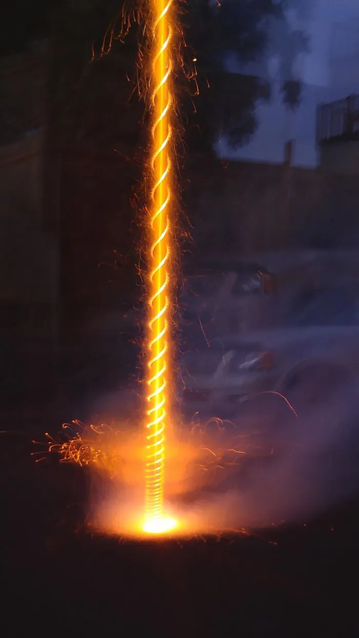 Fuego artificial despegando