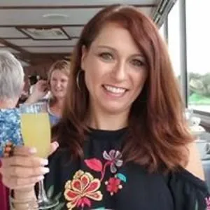 Laura Nozicka