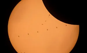39 Of The Best Shots Of The 2017 Solar Eclipse