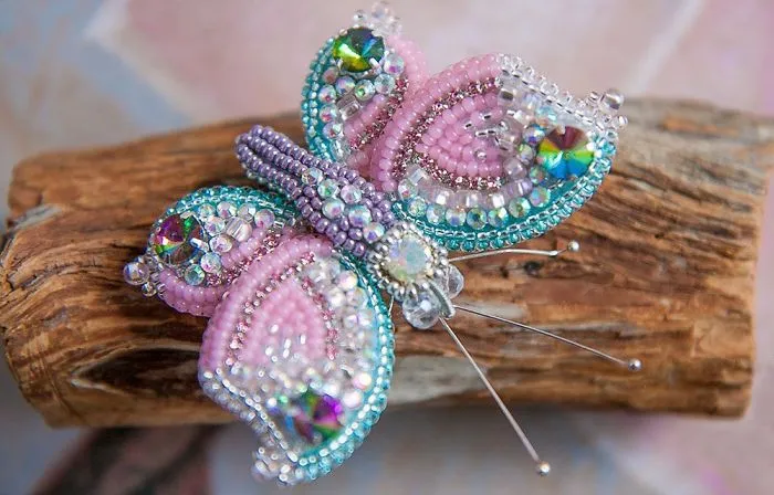 Fabulous Sparkling Brooches That Lend You Wings