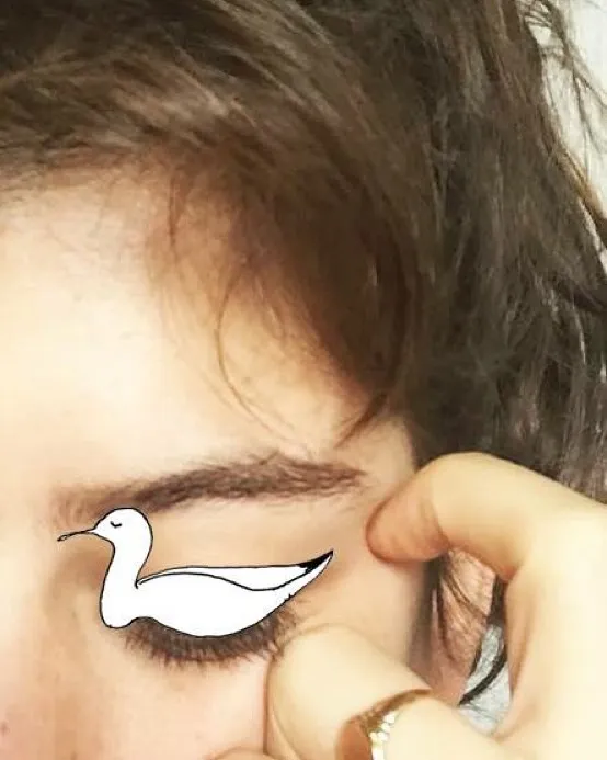 Israeli Artist Draws Doodles On Herself To Change The Way We Think About Our Bodies (NSFW)