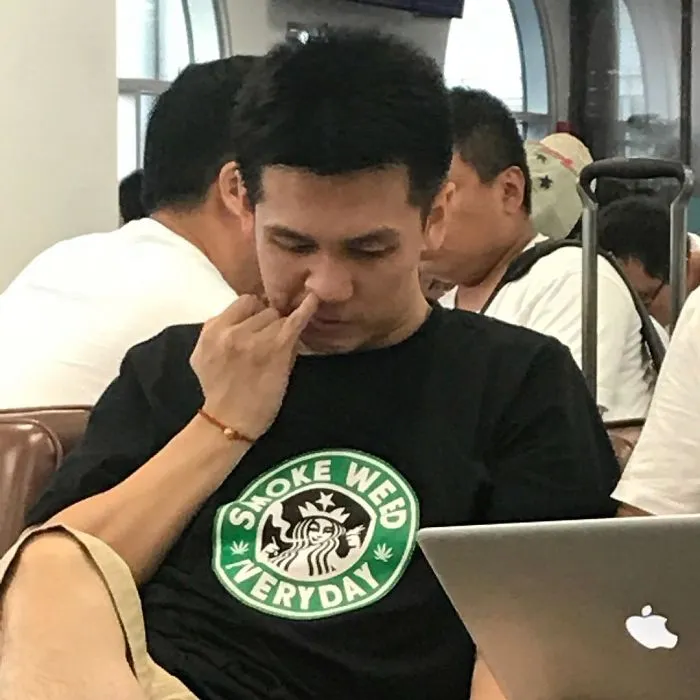 Living in China I See The Most Ridiculous Things Like These People Who Have No Idea What They're Wearing