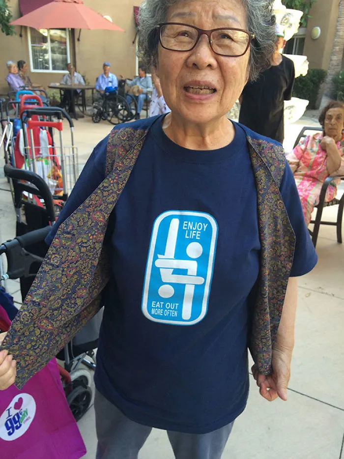 Living in China I See The Most Ridiculous Things Like These People Who Have No Idea What They're Wearing