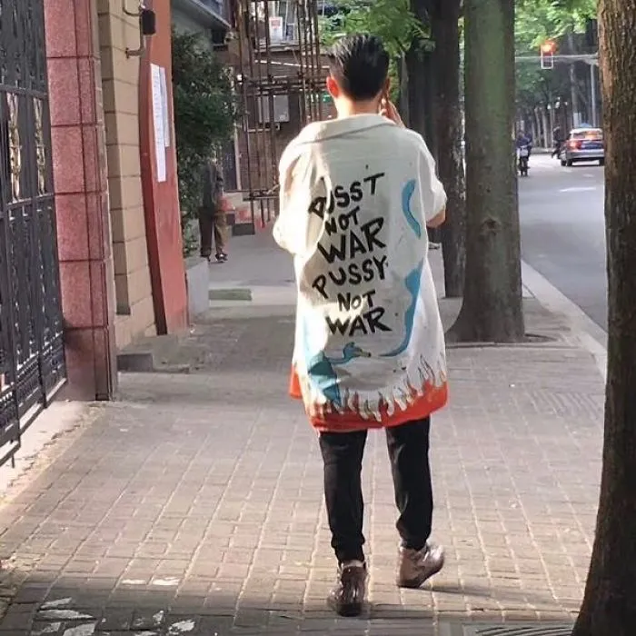 Living in China I See The Most Ridiculous Things Like These People Who Have No Idea What They're Wearing