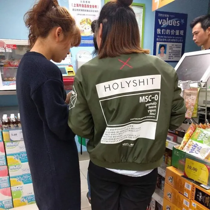 10+ Times People Had No Idea What They Were Wearing