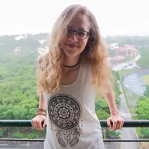 Klaudia Dec
