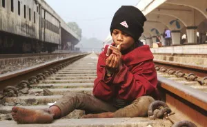 Nobody Cares: I Documented The Life In Kamalapur Railway Station, Dhaka
