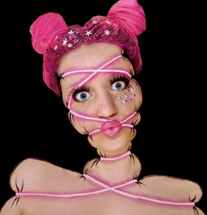 I Spend Up To 12 Hours To Create These Twisted Illusions On My Face