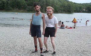 This Guy Was Responsible For Vacation Pics, His Friends Probably Didn’t Expect This…
