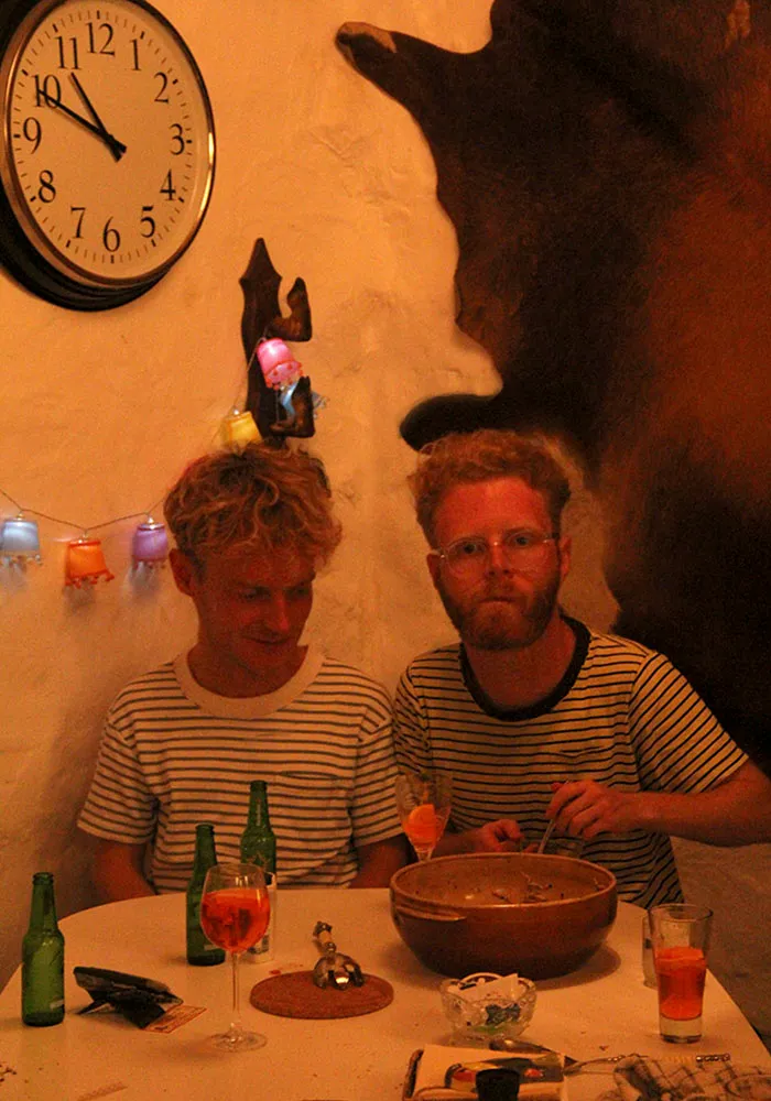 This Guy Was Responsible For Vacation Pics, His Friends Probably Didn’t Expect This…