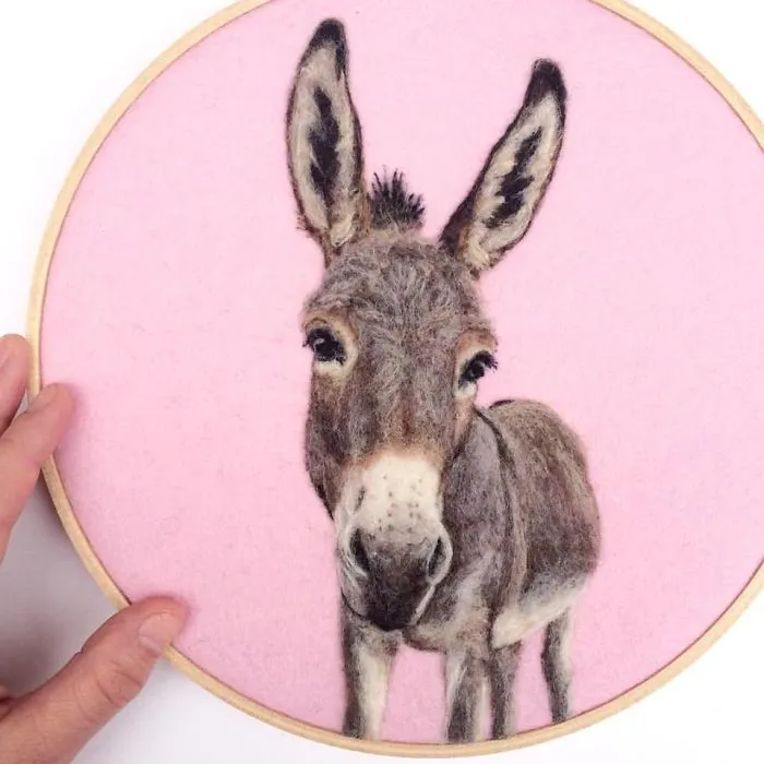 Artist Uses Needle And Wool To "Paint" Realistic Portraits Of Animals