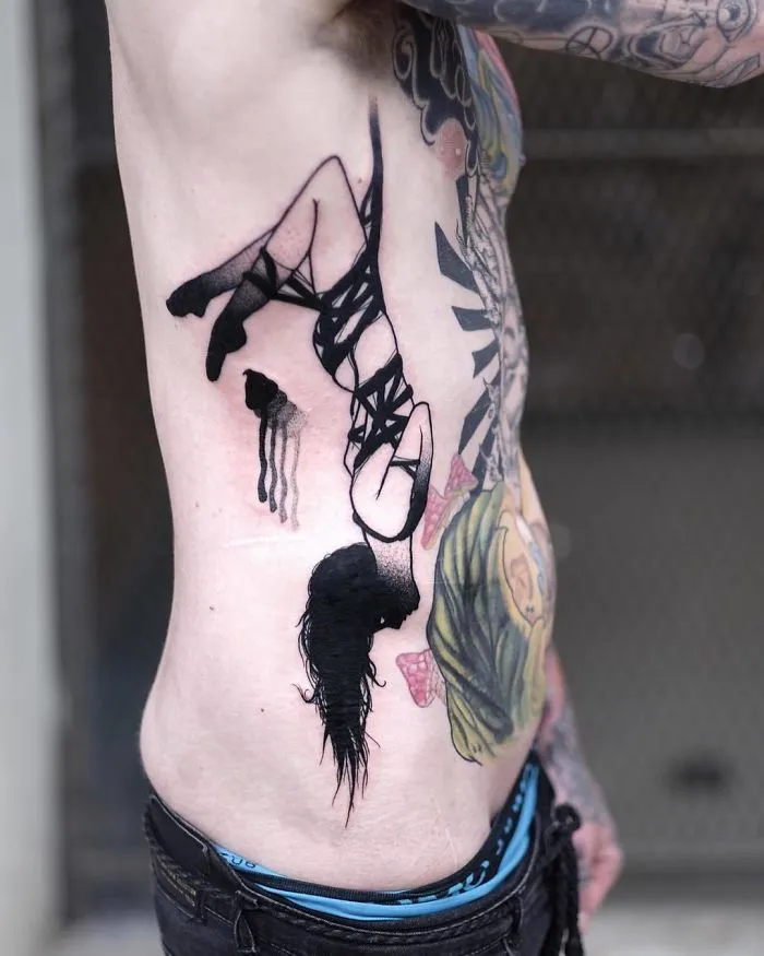 40 Slightly Erotic Tattoos Of Faceless Girls Might Keep You Up At Night