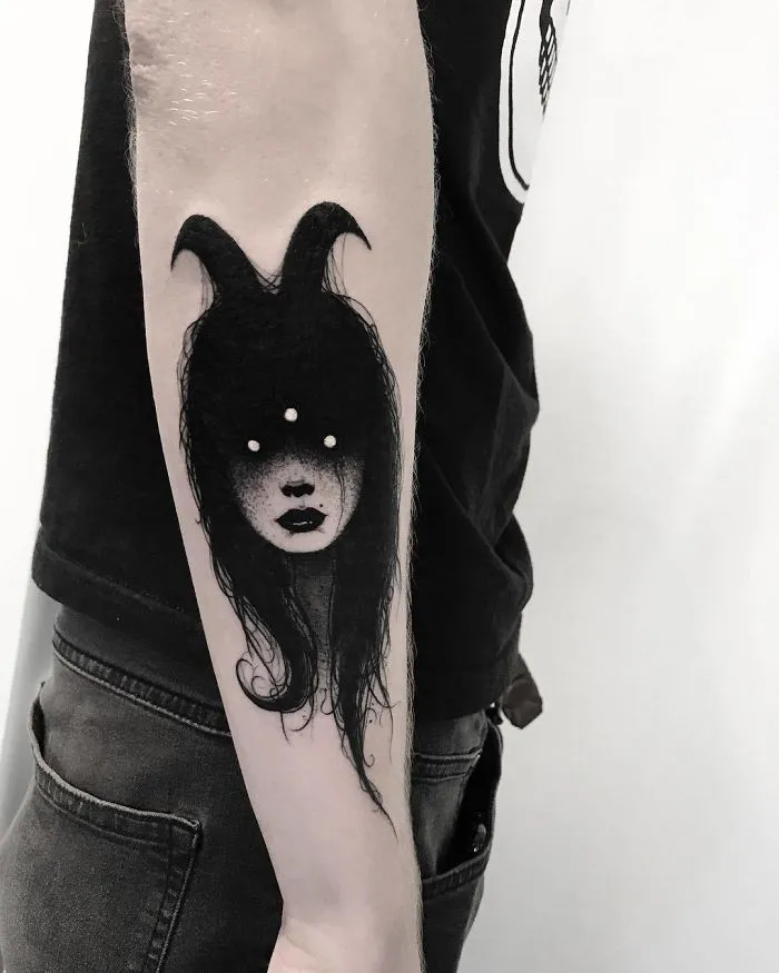 40 Slightly Erotic Tattoos Of Faceless Girls Might Keep You Up At Night