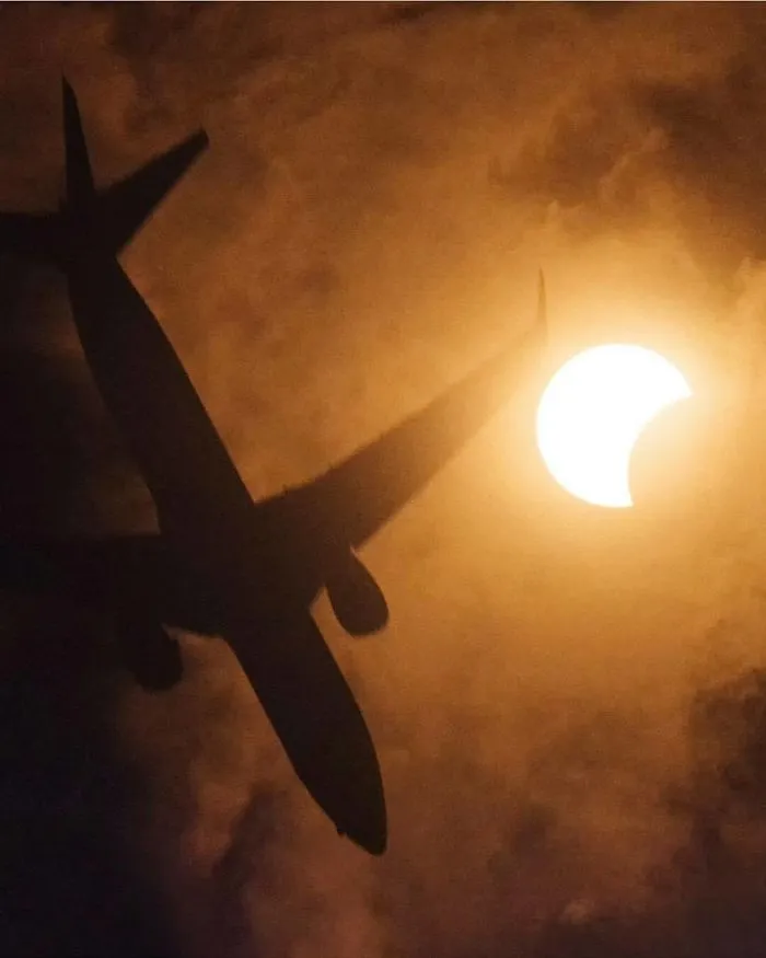 A Little Noisy At Iso 12800 But So What? There's A Plane, The Moon And The Sun In The Same Shot! 