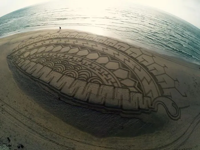 I've Been Drawing On Beaches Since Childhood, And I Still Do