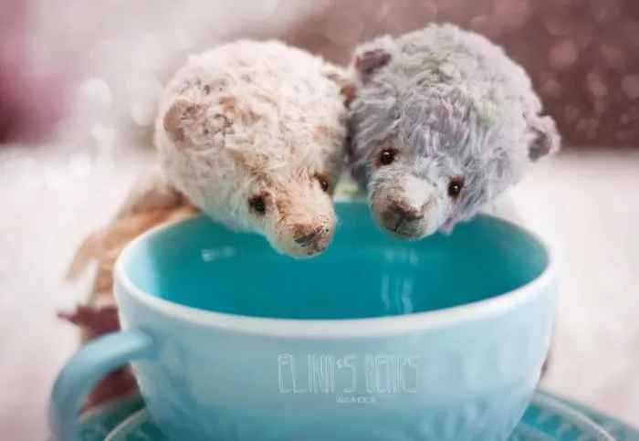 Russian-Born Artist Creates One-Of-A-Kind Vintage Looking Bears