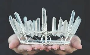 ☽ This Artist Creates Crystal Crowns Fit For A Witch Queen ☾