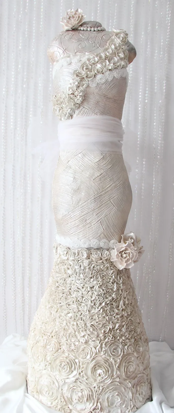 Wedding Dress Cake, She's 4.5 Feet Tall!!