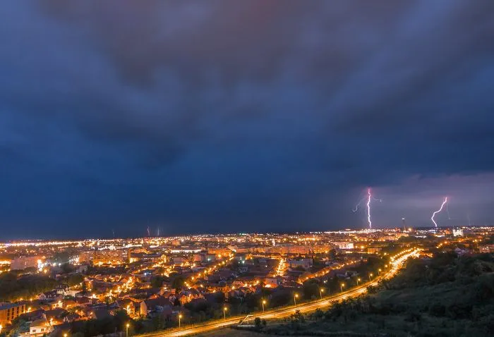 I’ve Spent 2 Years Photographing Thunderstorms In My Hometown Of Oradea, Romania