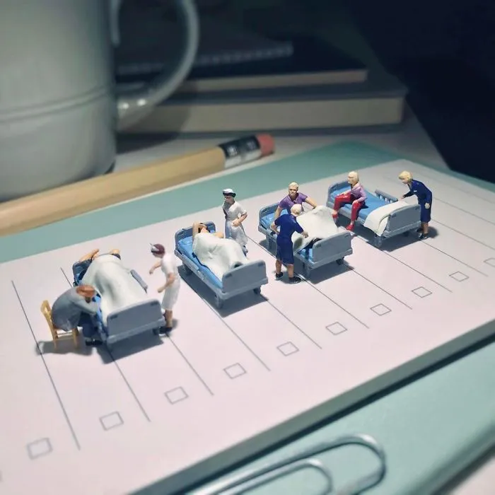 Miniature Office: Guy Turns Work Frustrations Into Miniature Scenes