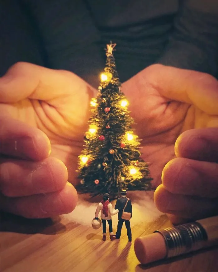 Miniature Office: Guy Turns Work Frustrations Into Miniature Scenes