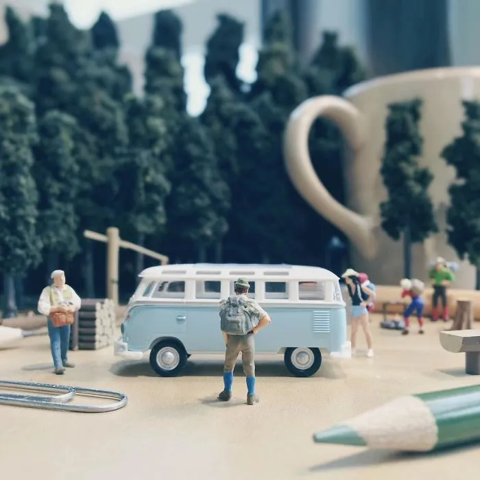 Miniature Office: Guy Turns Work Frustrations Into Miniature Scenes