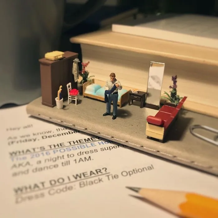 Miniature Office: Guy Turns Work Frustrations Into Miniature Scenes