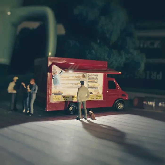 Miniature Office: Guy Turns Work Frustrations Into Miniature Scenes